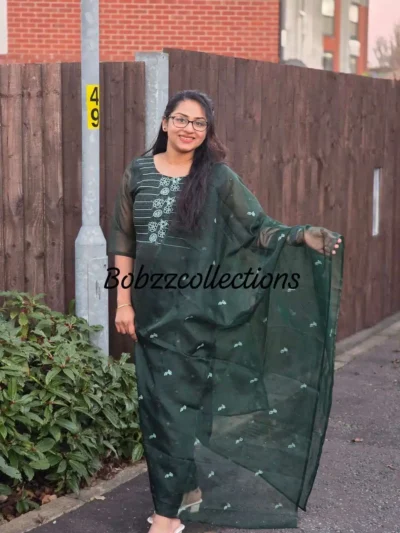 Dark Green Chikankari Embroidered Kurti Set – Festive & Christmas Ethnic Wear